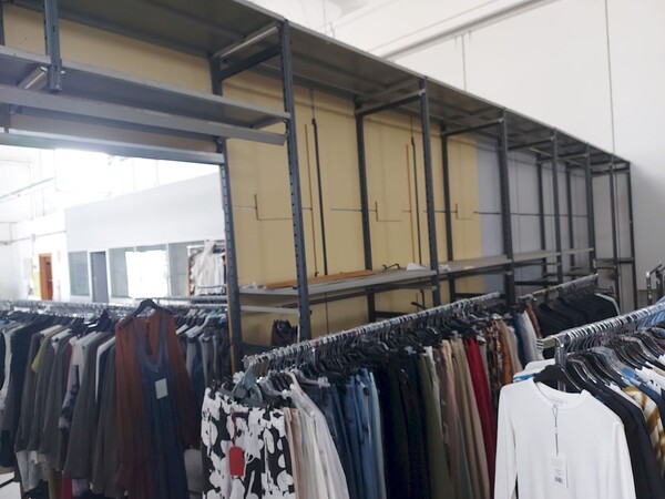 45#8109 Attrezzature e arredi magazzino in vendita - foto 6