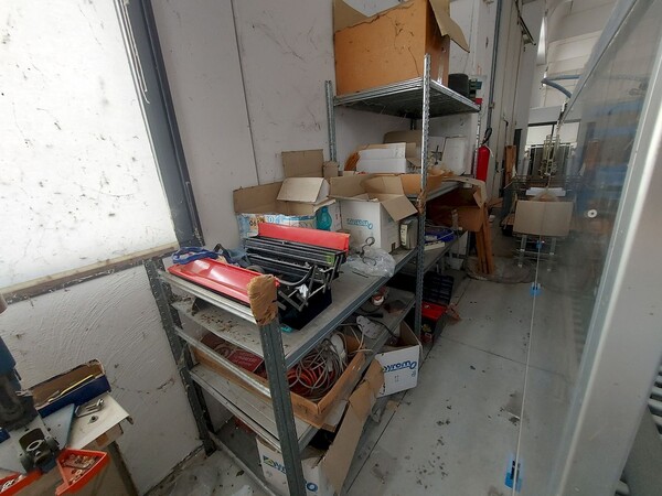 45#8109 Attrezzature e arredi magazzino in vendita - foto 10