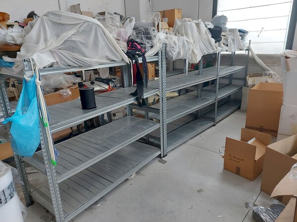 45#8109 Attrezzature e arredi magazzino in vendita - foto 11