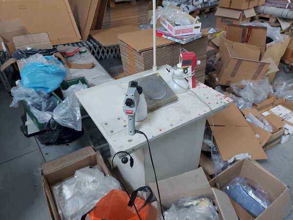 45#8109 Attrezzature e arredi magazzino in vendita - foto 32