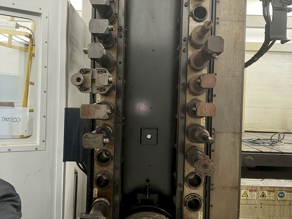 2#8114 Utensili e pallet per fresatrice SNK NEOV 5M in vendita - foto 6