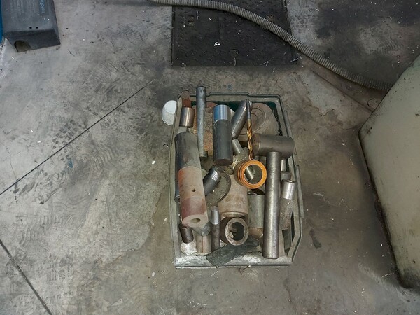 6#8114 Materiale per officina meccanica in vendita - foto 2