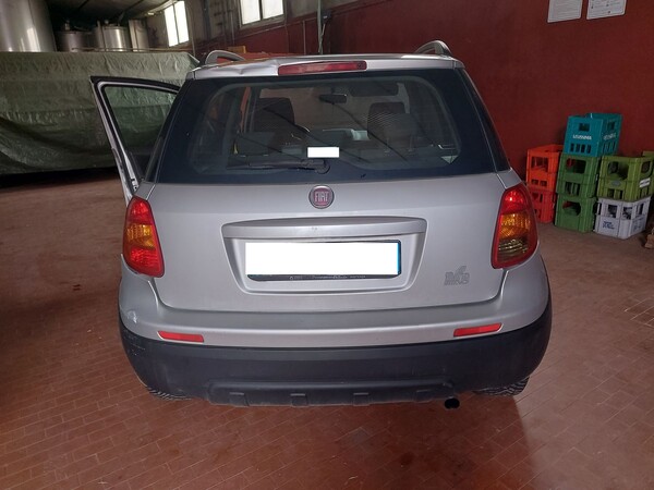 15#8115 Autovettura Fiat sedici in vendita - foto 3
