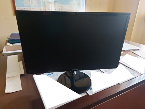 1#8116 Arredi e macchine elettroniche da ufficio in vendita - foto 32