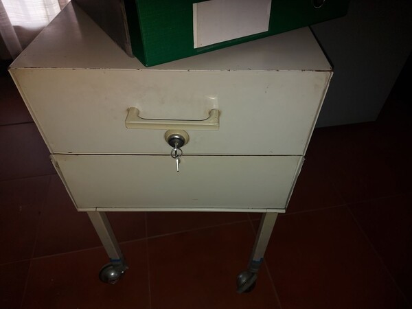 1#8116 Arredi e macchine elettroniche da ufficio in vendita - foto 35