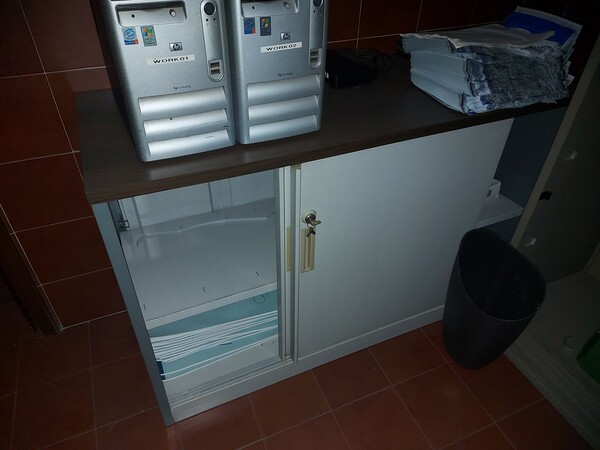 1#8116 Arredi e macchine elettroniche da ufficio in vendita - foto 49