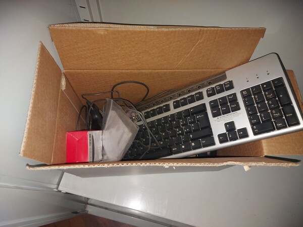 1#8116 Arredi e macchine elettroniche da ufficio in vendita - foto 84