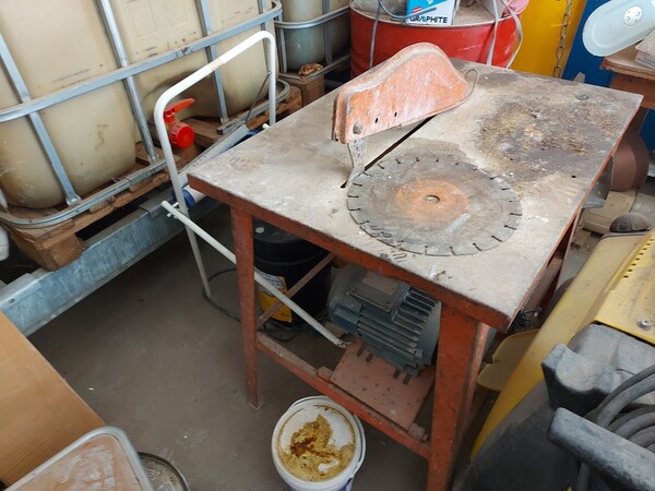 6#8118 Arredi da ufficio in vendita - foto 1