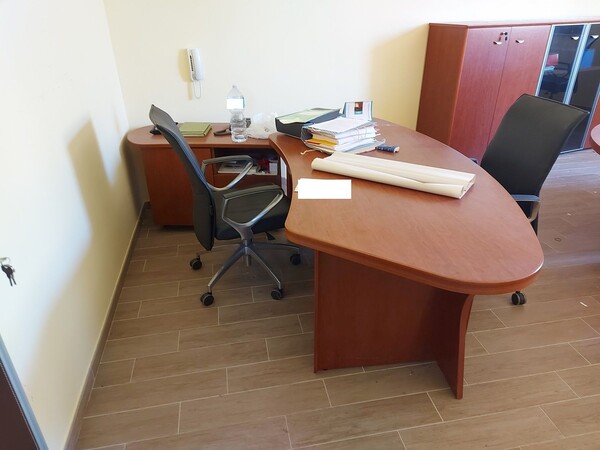 6#8118 Arredi da ufficio in vendita - foto 8