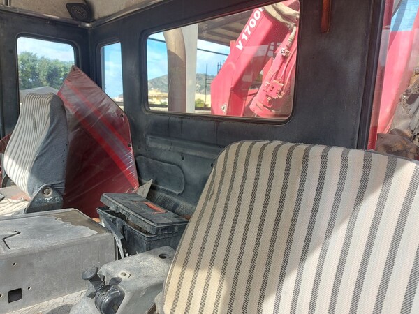 7#8118 Autocarro con cassone ribaltabile trilaterale e gru Fiat Iveco 330-35 in vendita - foto 9
