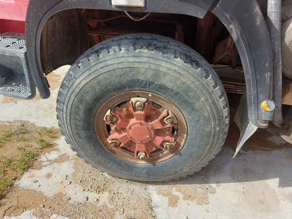 7#8118 Autocarro con cassone ribaltabile trilaterale e gru Fiat Iveco 330-35 in vendita - foto 12