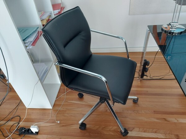 1#8119 Arredi per ufficio e negozio in vendita - foto 8