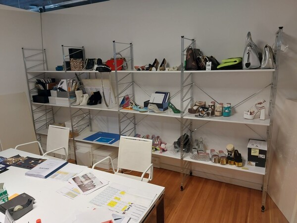 1#8119 Arredi per ufficio e negozio in vendita - foto 29