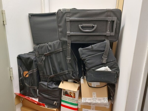 1#8119 Arredi per ufficio e negozio in vendita - foto 39