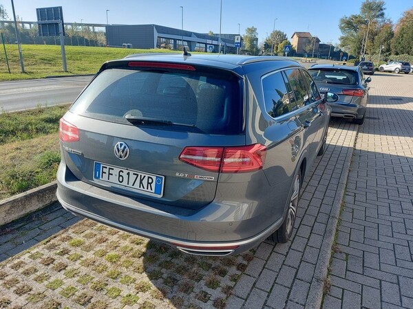 76#8119 Autovettura VolksWagen Passat in vendita - foto 4