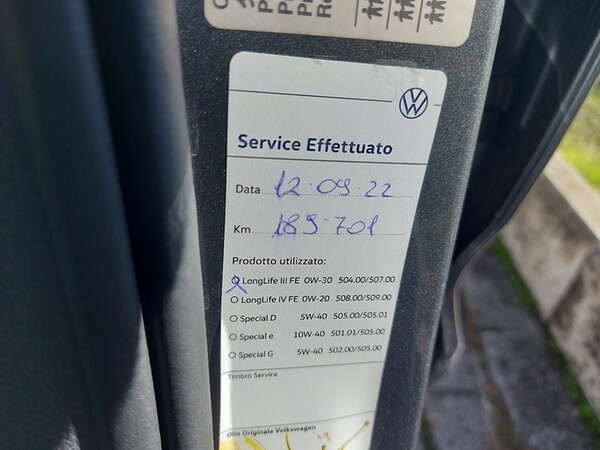 76#8119 Autovettura VolksWagen Passat in vendita - foto 7