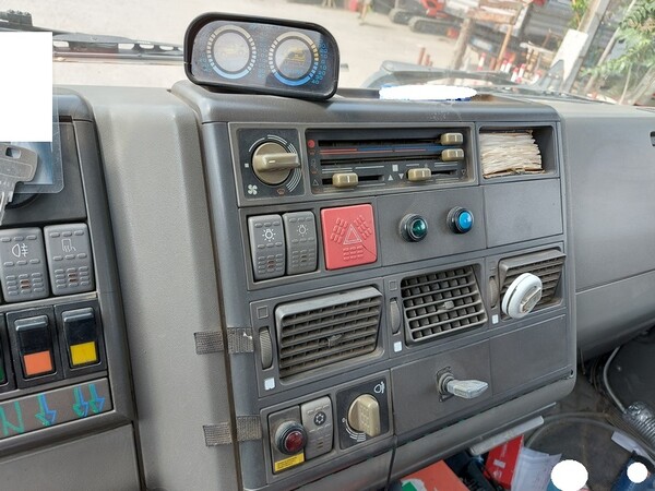 3#8127 Autocarro Iveco Eurocargo 100E15 K con gru in vendita - foto 18