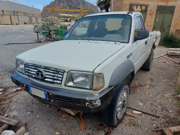 2#8135 Autocarro Pick Up Tata 4x4 in vendita - foto 4