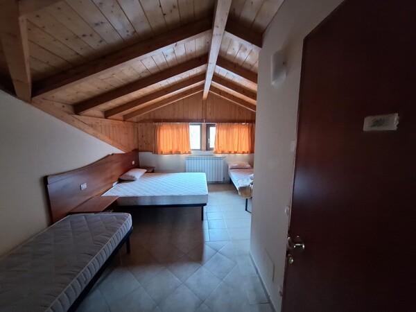 1#8141 Attrezzature e mobilio di hotel in vendita - foto 41