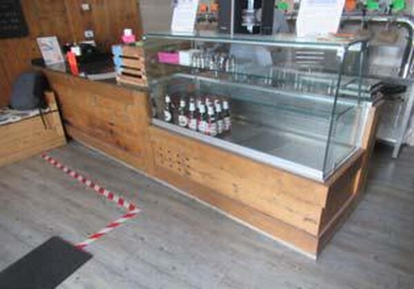 1#8164 Arredi e attrezzatura per bar in vendita - foto 2