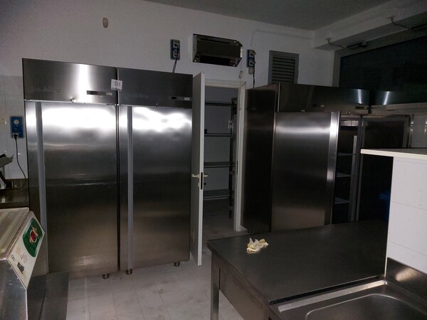 1#8172 Attrezzature ed arredo per ristorazione in vendita - foto 3