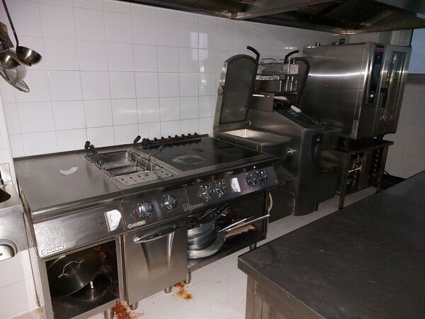 1#8172 Attrezzature ed arredo per ristorazione in vendita - foto 7