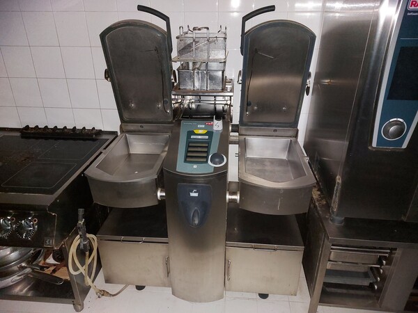 1#8172 Attrezzature ed arredo per ristorazione in vendita - foto 14