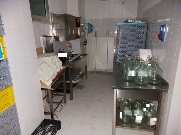 1#8172 Attrezzature ed arredo per ristorazione in vendita - foto 21