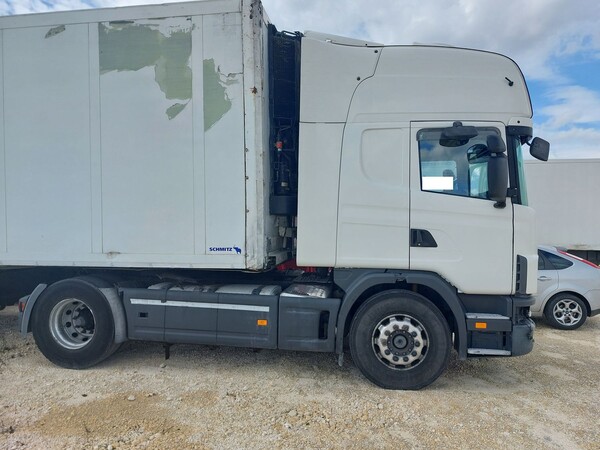 13#8177 Trattore stradale Scania e Semirimorchio isotermico Schmitz in vendita - foto 3