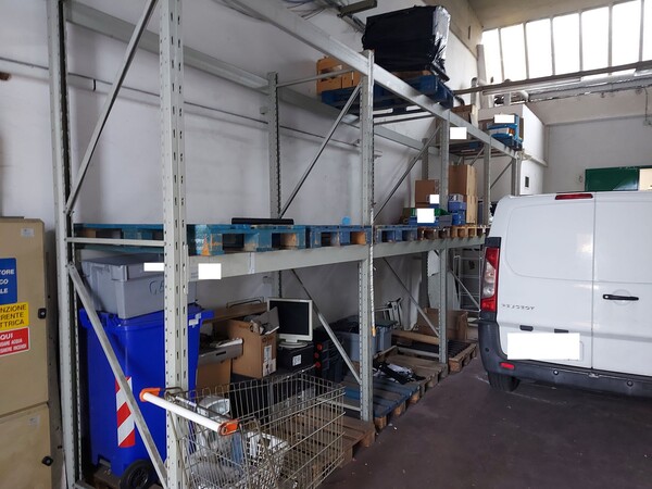 3#8179 Scaffalature in metallo e transpallet in vendita - foto 16