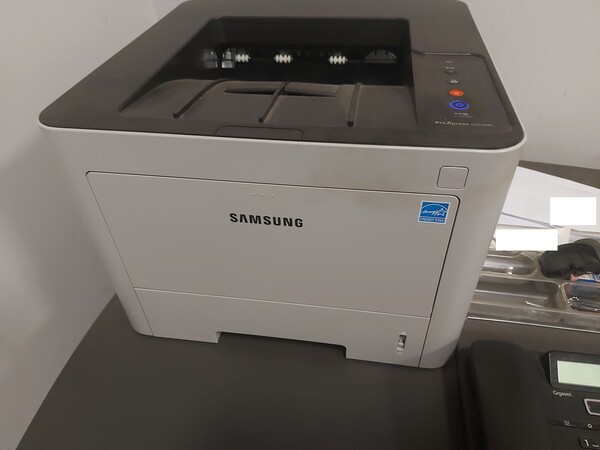 46#8179 Arredamento da ufficio e macchine elettroniche in vendita - foto 18