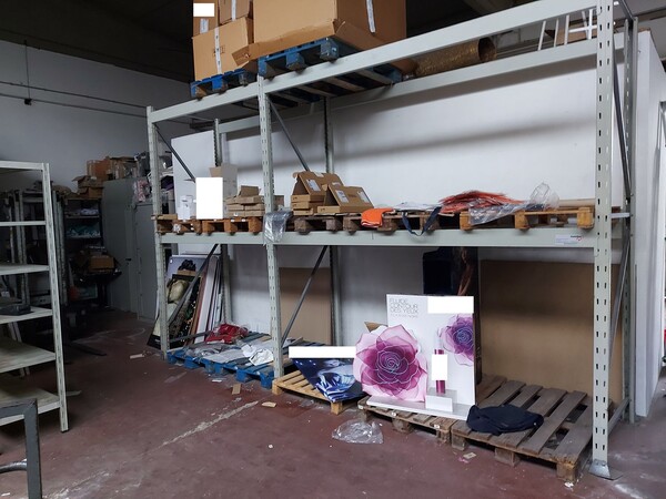 66#8179 Scaffalature e Carrello elevatore OM e Arredamento da ufficio in vendita - foto 4
