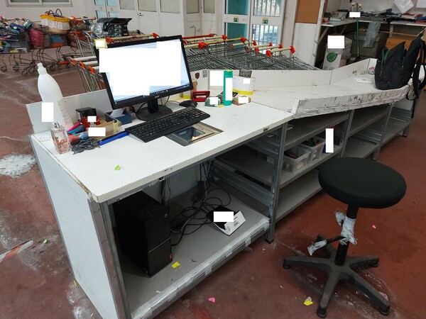 66#8179 Scaffalature e Carrello elevatore OM e Arredamento da ufficio in vendita - foto 5
