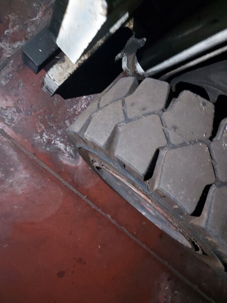 66#8179 Scaffalature e Carrello elevatore OM e Arredamento da ufficio in vendita - foto 7