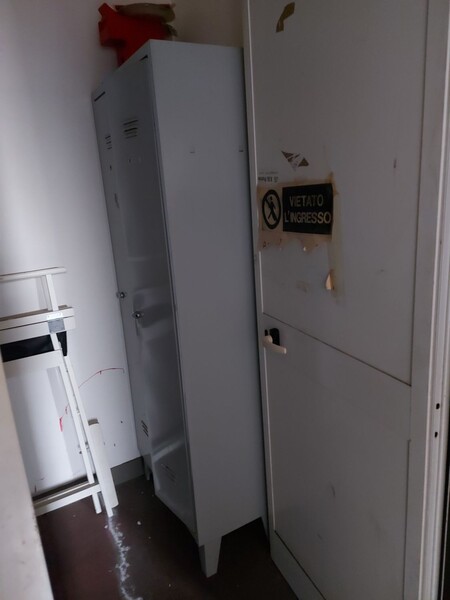 66#8179 Scaffalature e Carrello elevatore OM e Arredamento da ufficio in vendita - foto 17