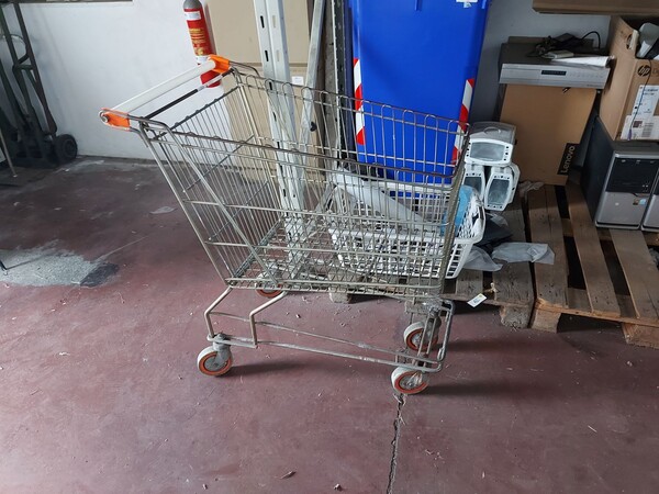 66#8179 Scaffalature e Carrello elevatore OM e Arredamento da ufficio in vendita - foto 22