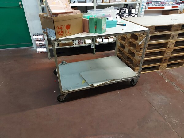 66#8179 Scaffalature e Carrello elevatore OM e Arredamento da ufficio in vendita - foto 25