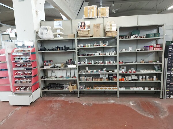 66#8179 Scaffalature e Carrello elevatore OM e Arredamento da ufficio in vendita - foto 33