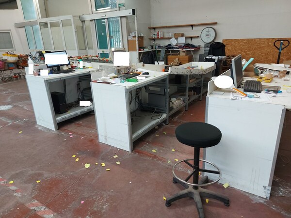 66#8179 Scaffalature e Carrello elevatore OM e Arredamento da ufficio in vendita - foto 41