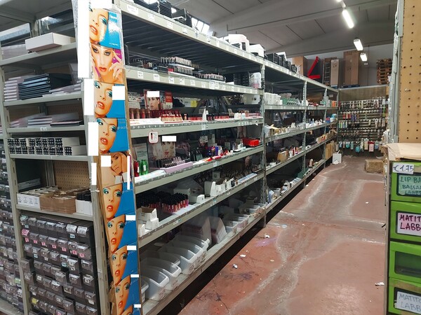 66#8179 Scaffalature e Carrello elevatore OM e Arredamento da ufficio in vendita - foto 50