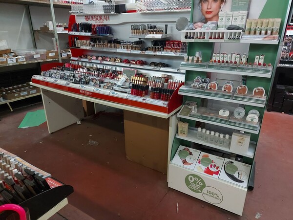 65#81791 Prodotti cosmetici e per la cura del corpo in vendita - foto 3