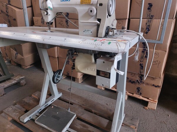 1#8180 Rimanenze di magazzino abbigliamento e macchine per confezionamento in vendita - foto 10