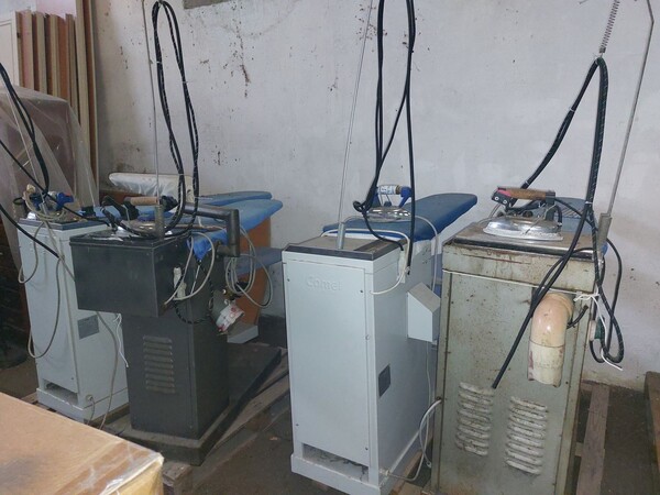 1#8180 Rimanenze di magazzino abbigliamento e macchine per confezionamento in vendita - foto 32