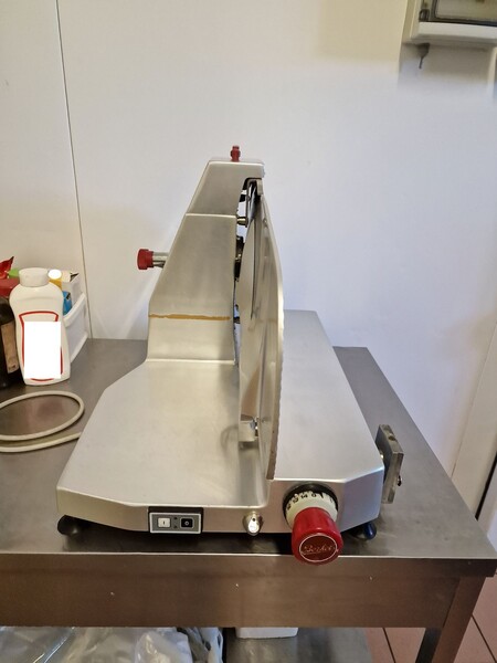 1#8181 Attrezzatura per trasformazione e  confezionamento delle carni in vendita - foto 8