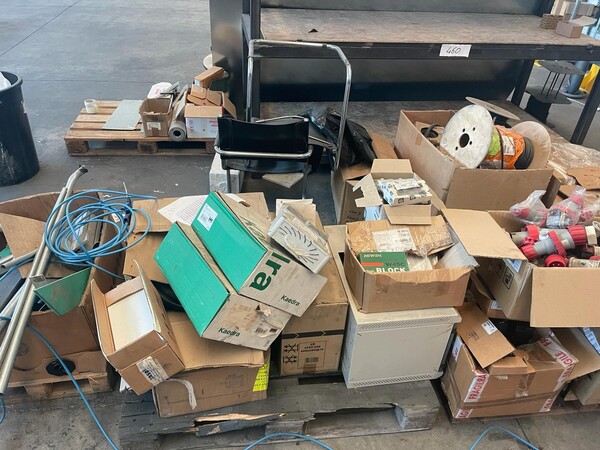 4#8183 Scaffalature e giacenze di magazzino in vendita - foto 10