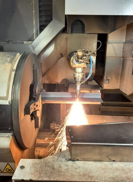 1#8191 Macchina taglio laser per tubi Bystronic FL3003D in vendita - foto 4