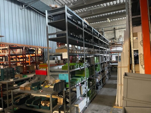 10#8205 Soppalco e scaffalatura leggera in vendita - foto 8