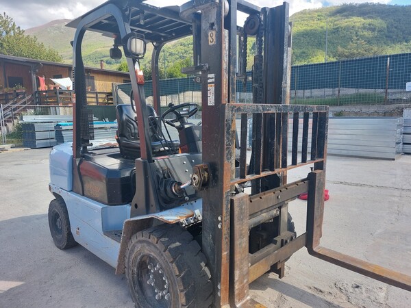 2#8207 Carrello Elevatore Utilev in vendita - foto 5