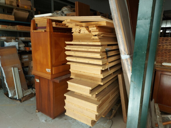 1#8208 Materiale per laboratorio artigiano lavorazione legno in vendita - foto 3