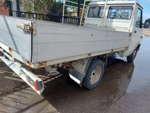 2#8215 Autocarro Iveco in vendita - foto 2